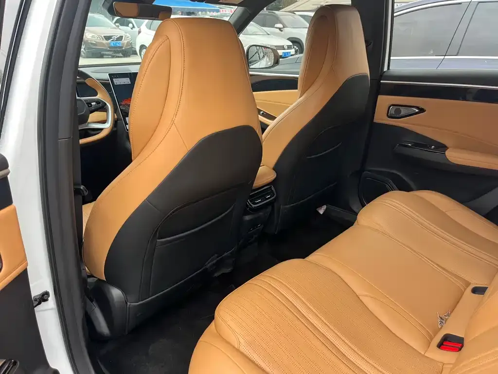 Geely Galaxy L7 2024 из CN, фото 4