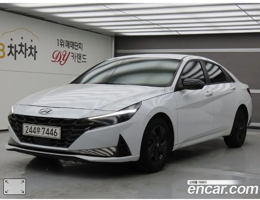 Hyundai AVANTE — фото 1