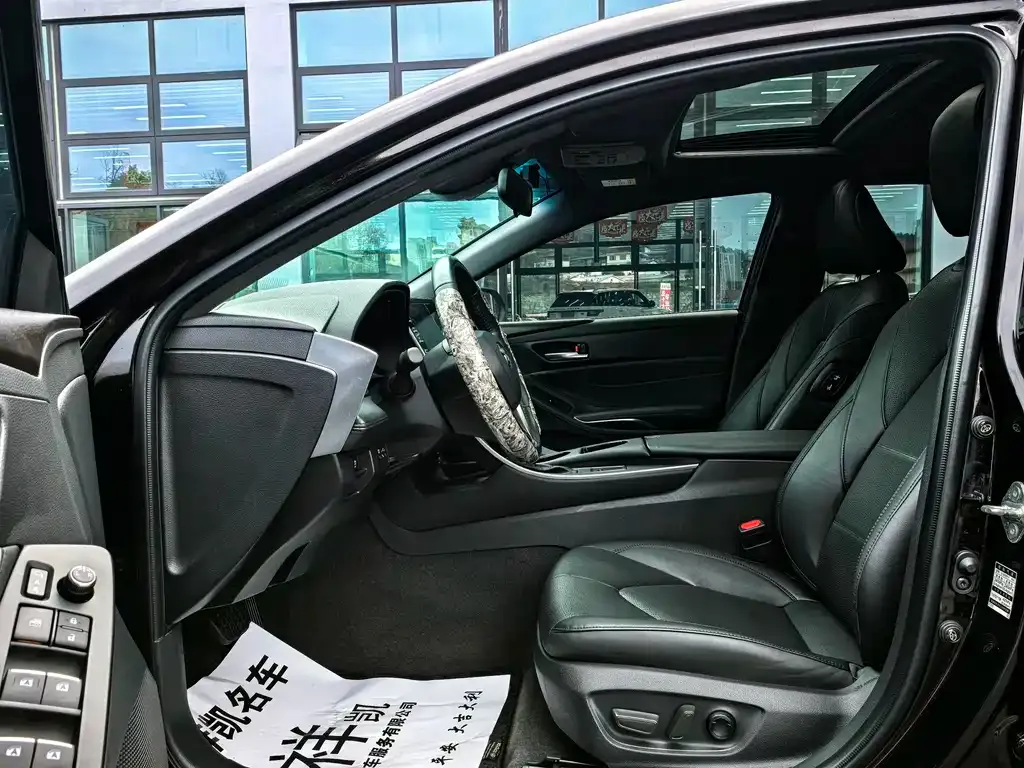 Toyota Avalon 2022 из CN, фото 4
