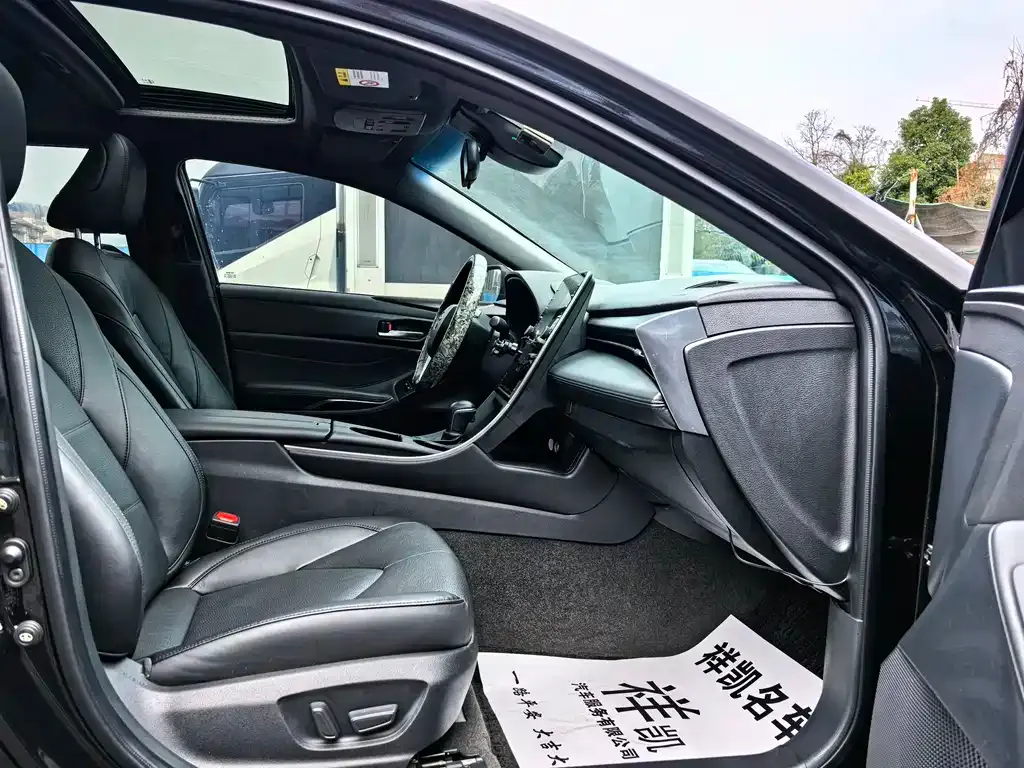 Toyota Avalon 2022 из CN, фото 7