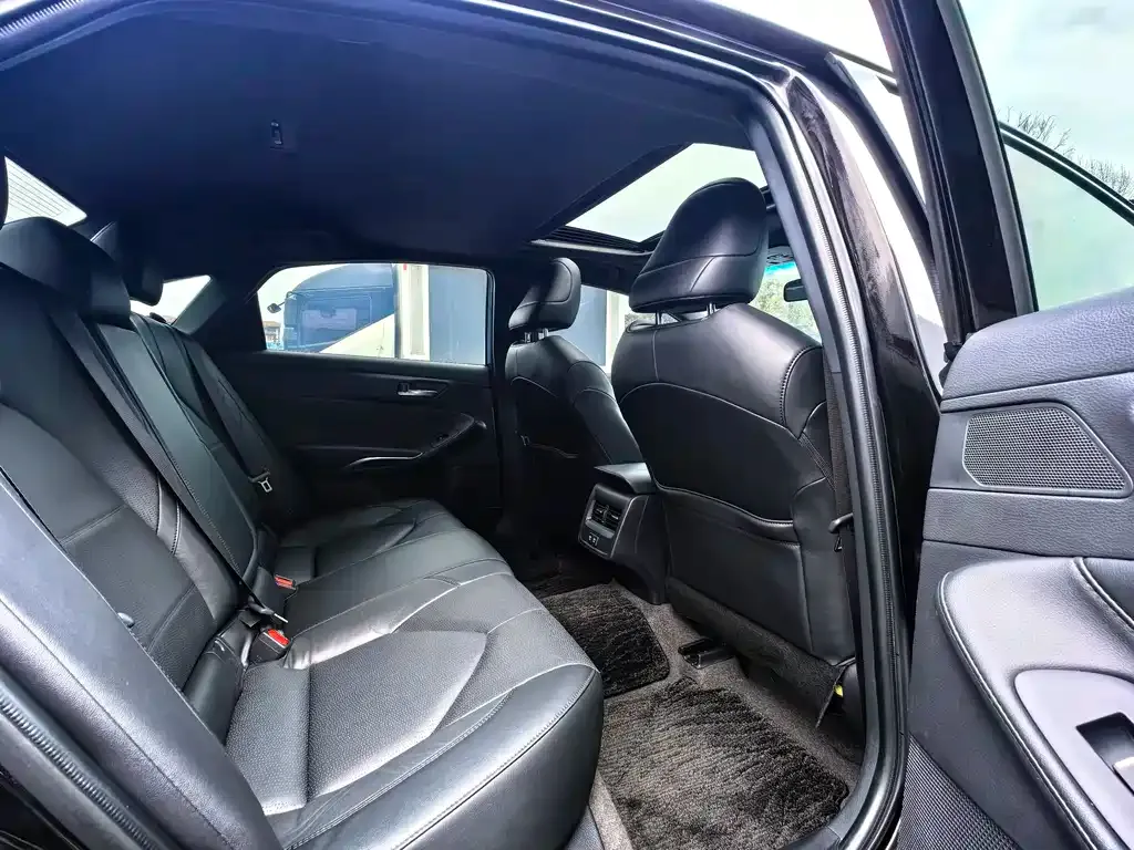 Toyota Avalon 2022 из CN, фото 8