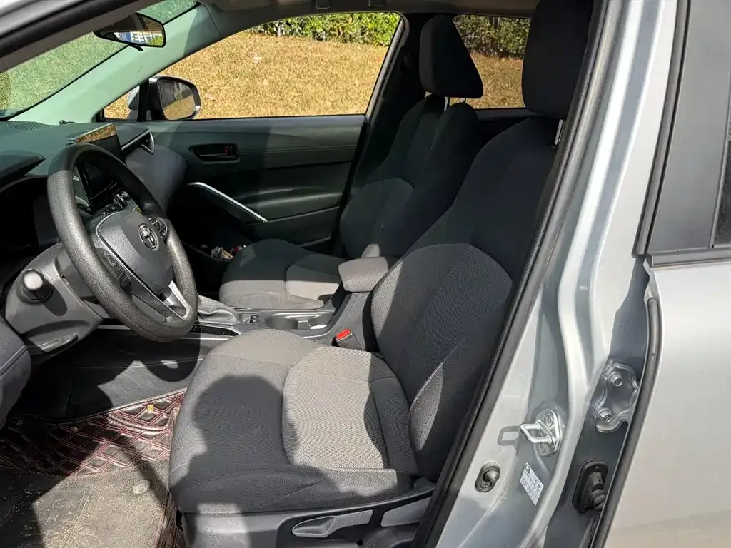 Toyota Frontlander 2024 из CN, фото 3