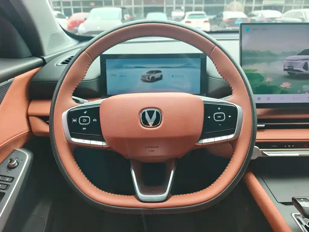 Changan CS75PLUS — фото 3