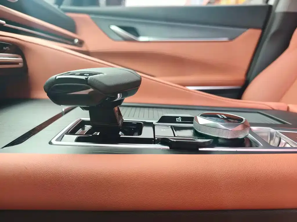 Changan CS75PLUS — фото 2