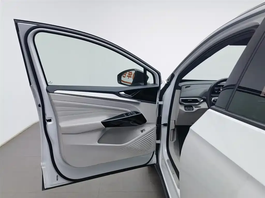 Volkswagen ID.4 Crozz — фото 10