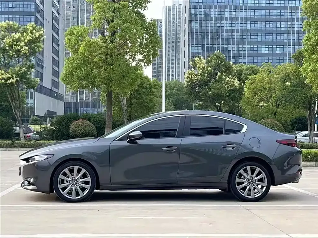 Mazda 3 Axela — фото 6