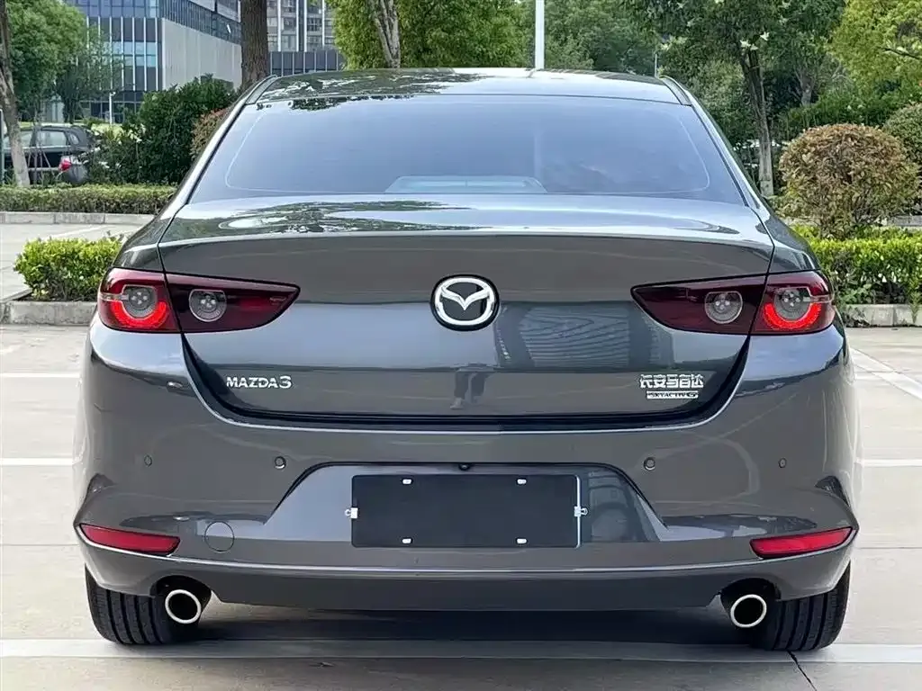 Mazda 3 Axela — фото 4