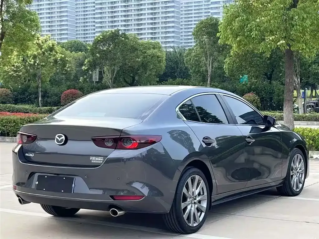 Mazda 3 Axela — фото 7