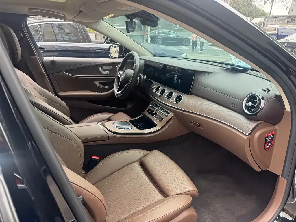 Mercedes-Benz E-Class 2022 из CN, фото 2
