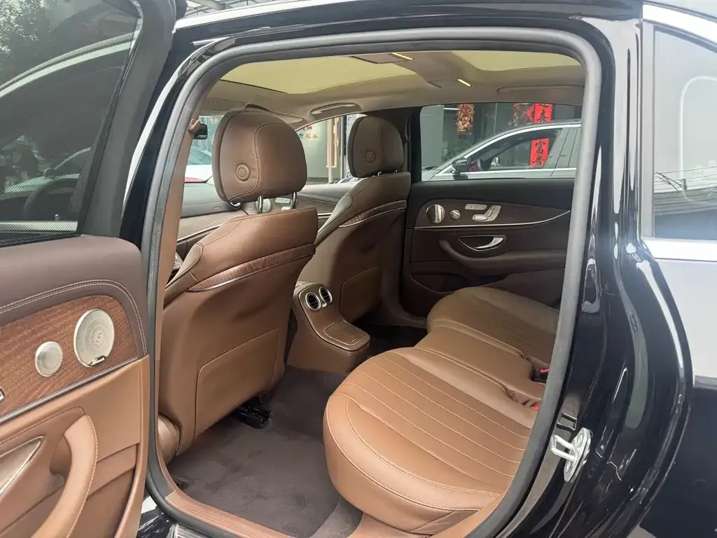 Mercedes-Benz E-Class 2022 из CN, фото 3