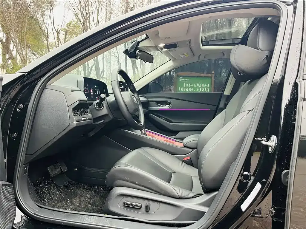 Honda Accord — фото 7