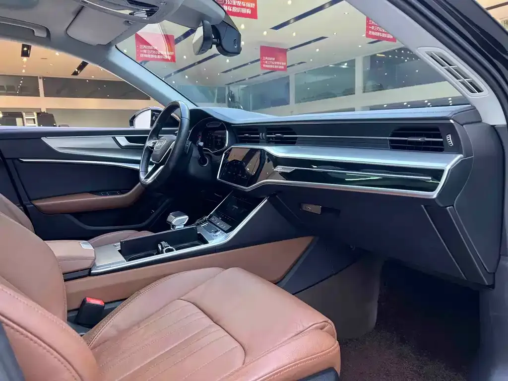 Audi A6L 2021 из CN, фото 5