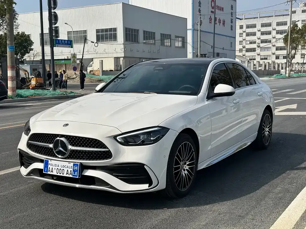 Mercedes-Benz C-Class — фото 1