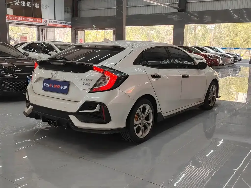 Honda Civic — фото 9