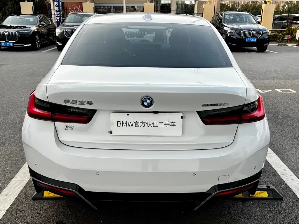 BMW i3 2024 из CN, фото 3