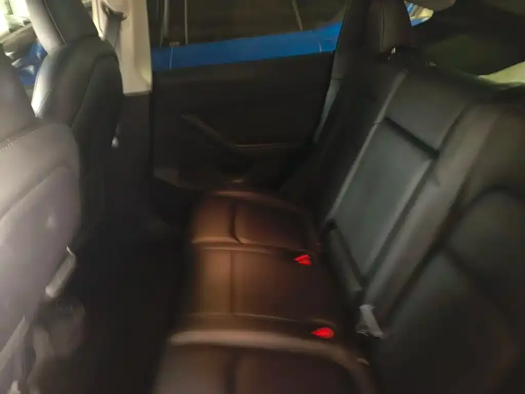 Tesla Model Y 2024 из CN, фото 2