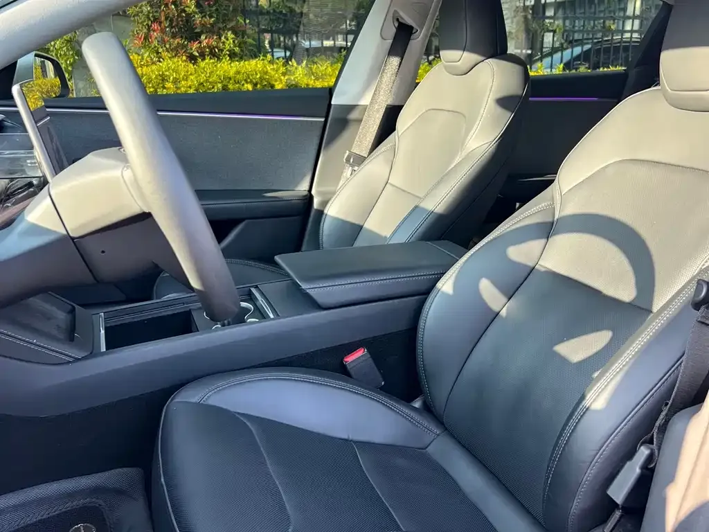 Tesla Model 3 — фото 4