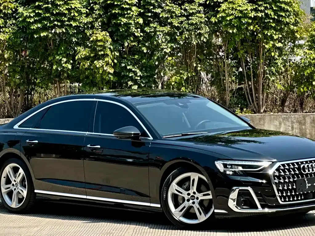 Audi A8 — фото 4