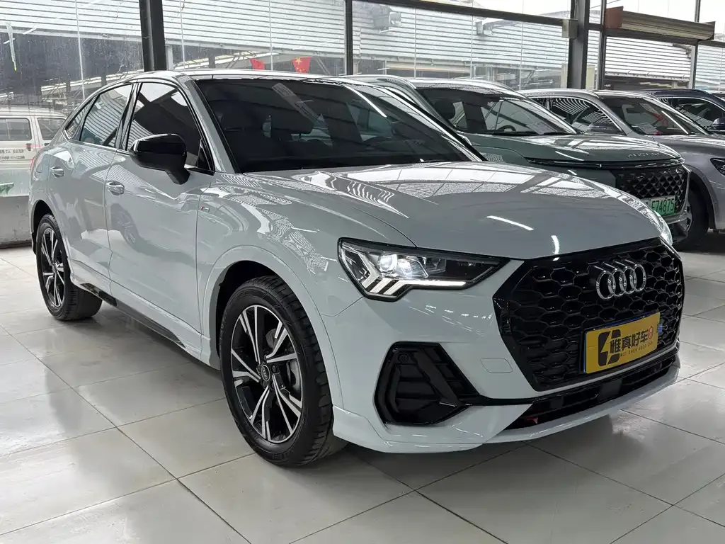 Audi Q3 2022 из CN, фото 4