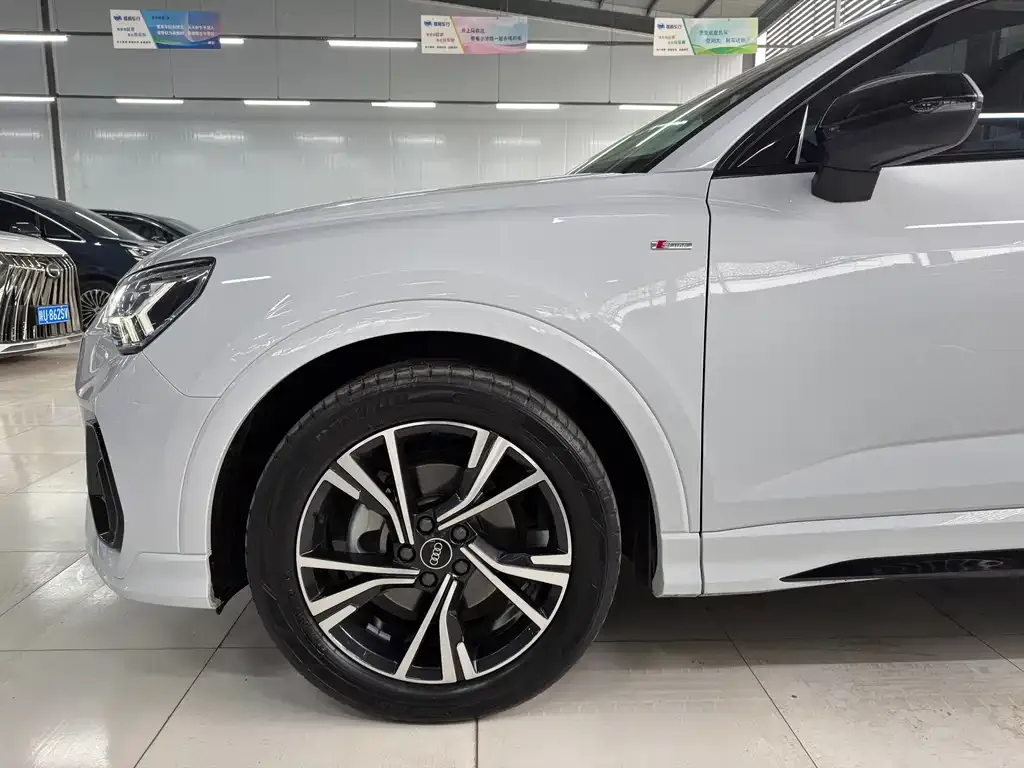 Audi Q3 2022 из CN, фото 9