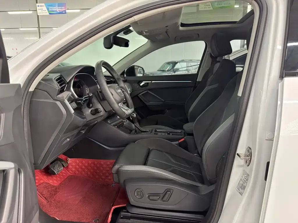 Audi Q3 2022 из CN, фото 3