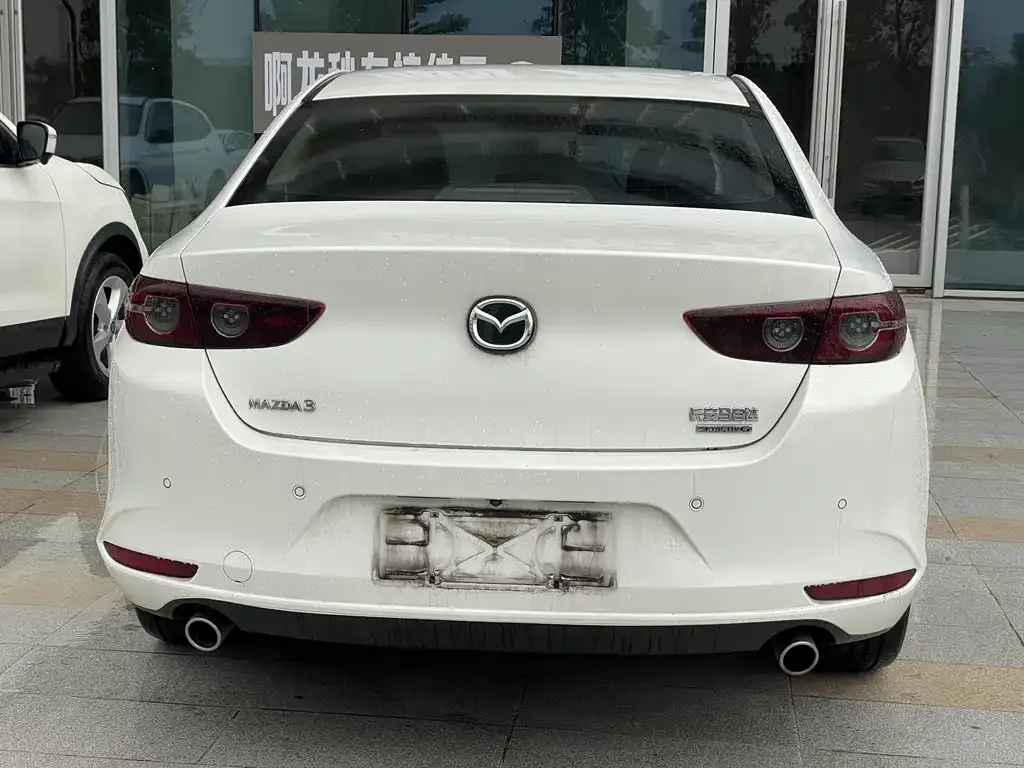 Mazda 3 Axela — фото 4