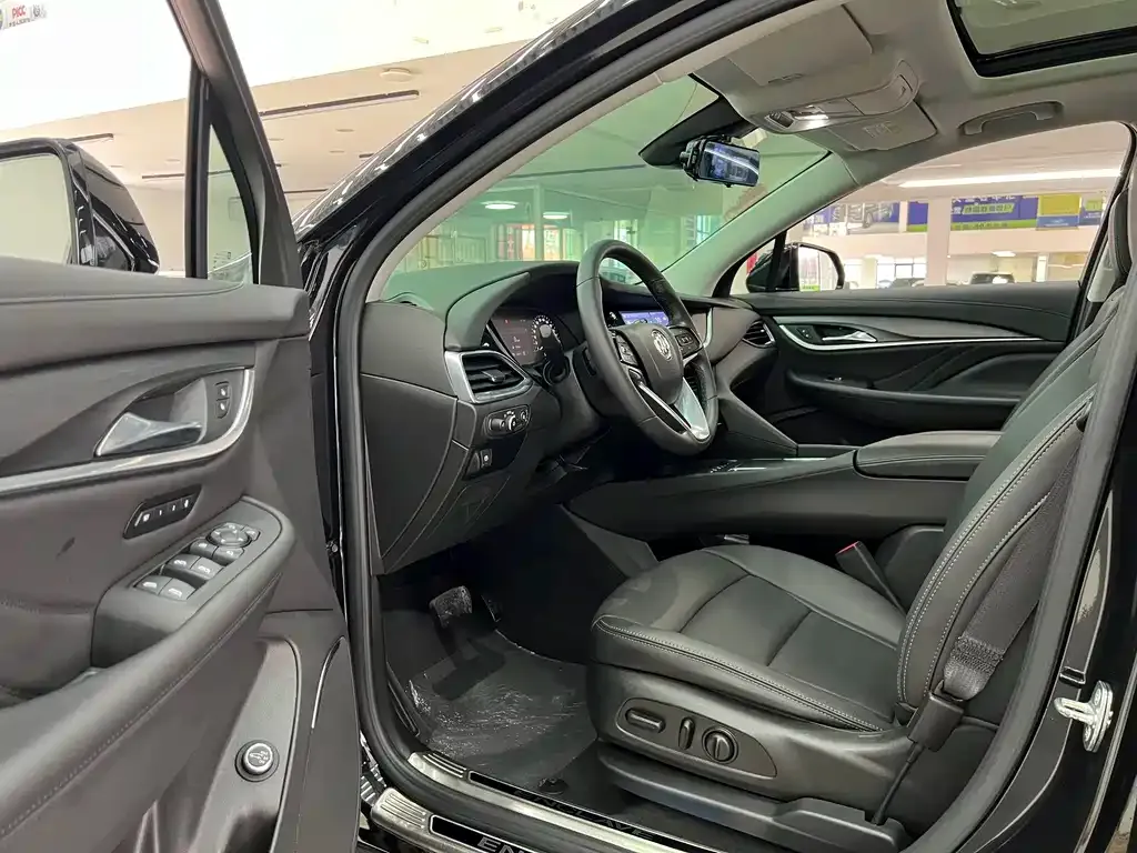 Buick Enclave — фото 10