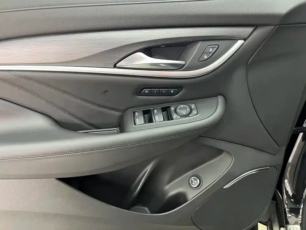 Buick Enclave — фото 3