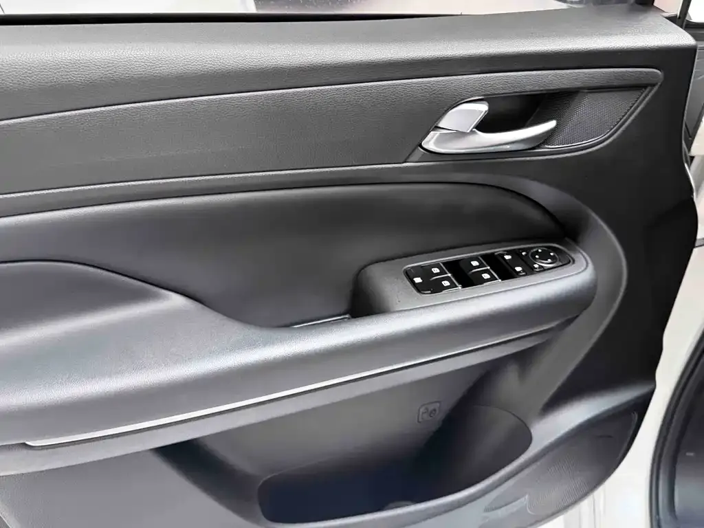 GAC Motor Trumpchi M6 2024 из CN, фото 9