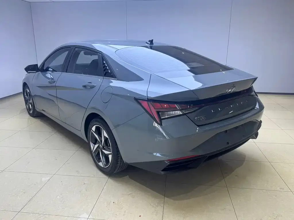 Hyundai Elantra 2022 из CN, фото 4
