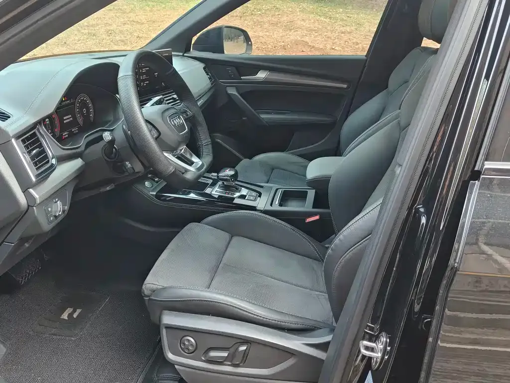 Audi Q5L Sportback 2023 из CN, фото 8