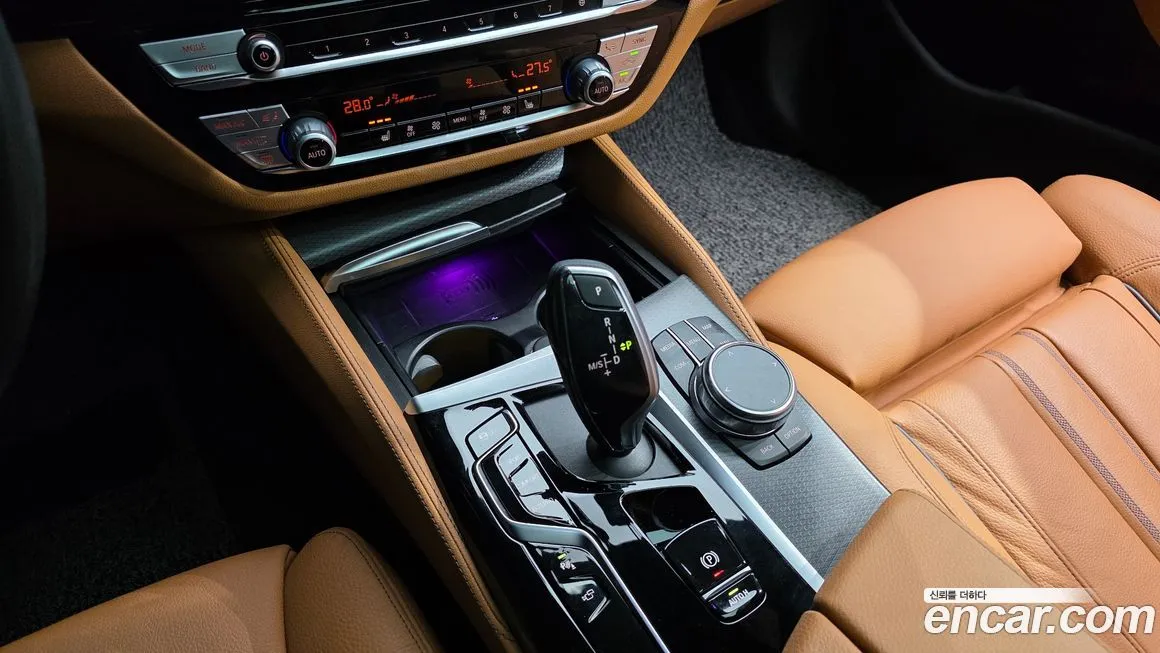 BMW 5-Series 2023 из KR, фото 9