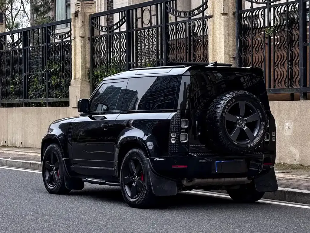 Land Rover Defender — фото 7