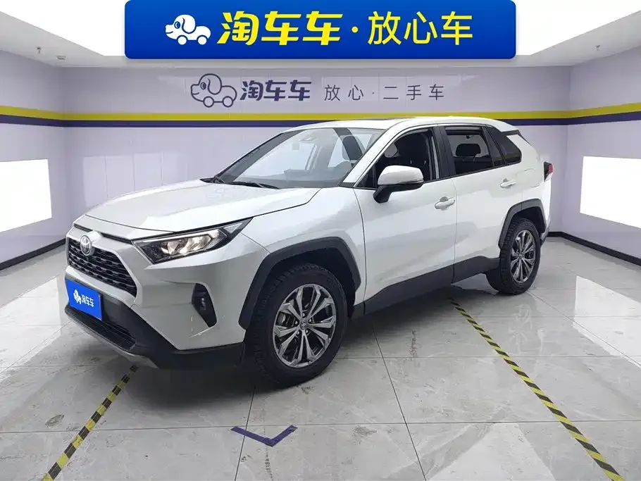 Toyota RAV4 2024 из CN, фото 1