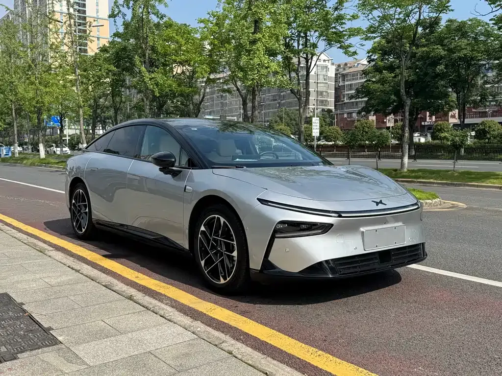 XPeng P7+ — фото 10
