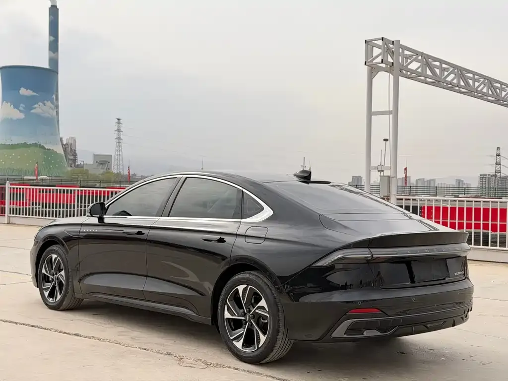 Lincoln Z 2024 из CN, фото 8