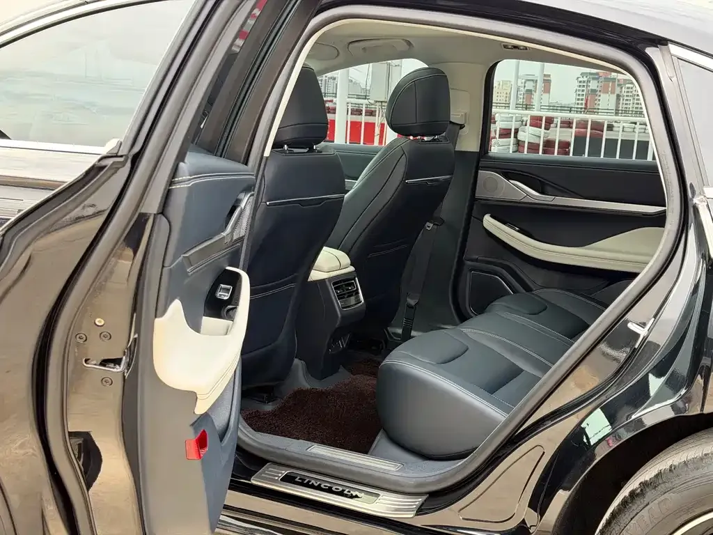 Lincoln Z 2024 из CN, фото 2