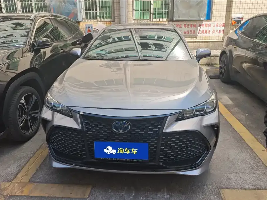 Toyota Avalon 2021 из CN, фото 8