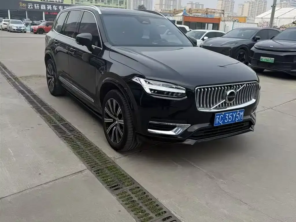 Volvo XC90 — фото 4