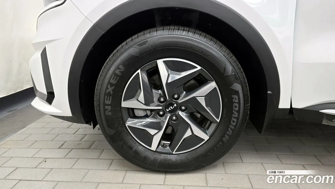 Kia Sorento — фото 5