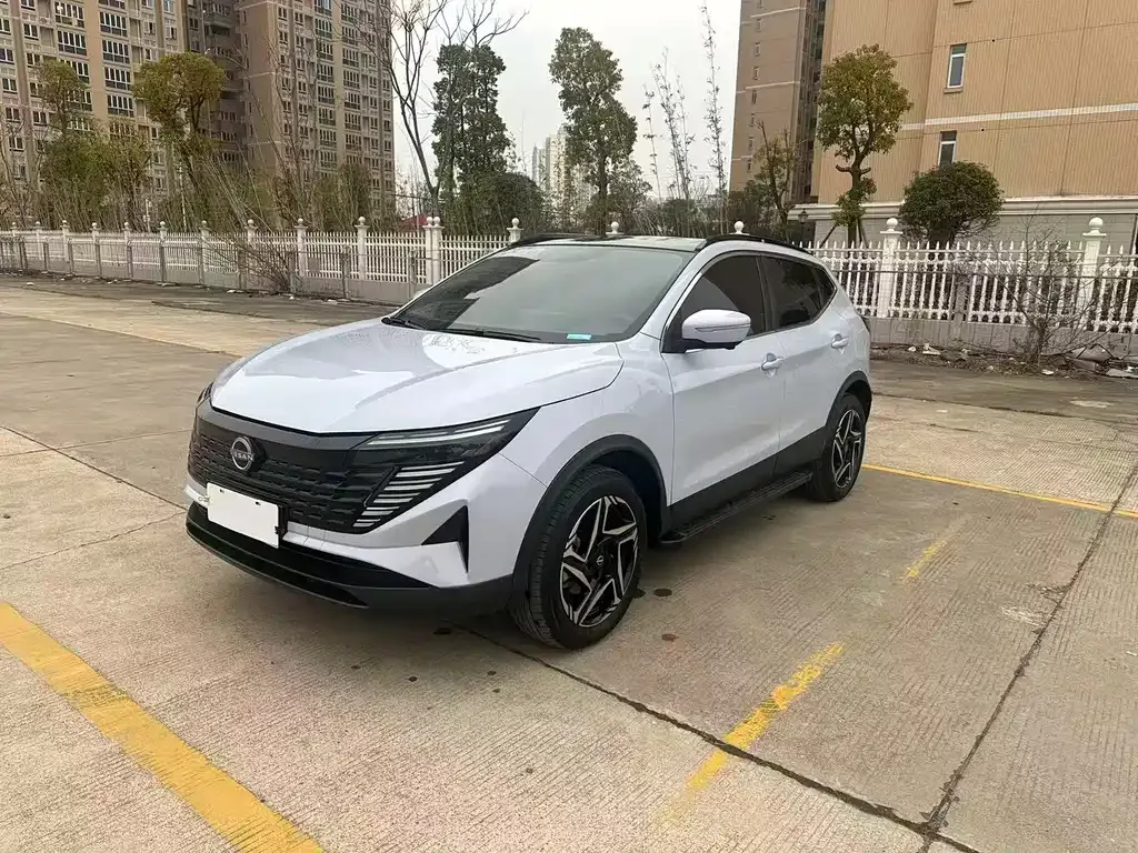 Nissan Qashqai — фото 4