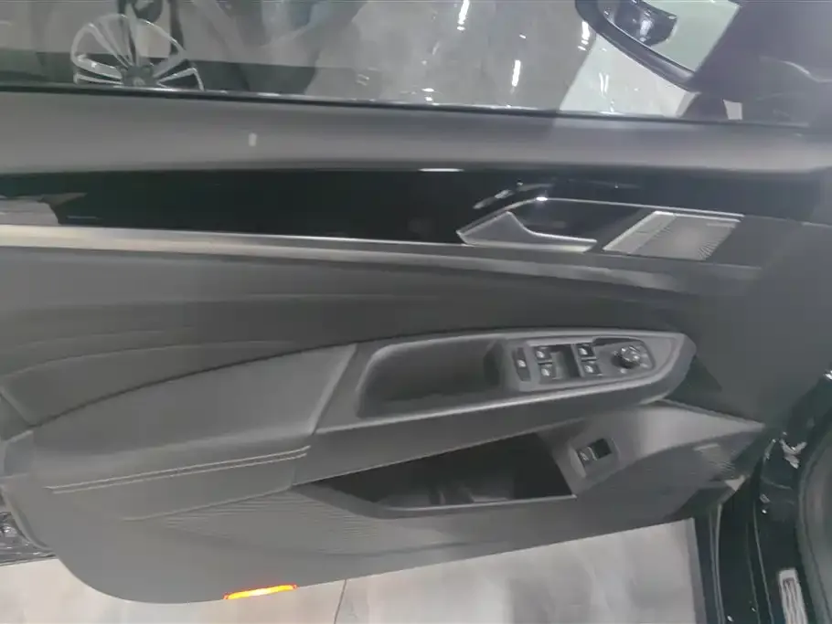 Volkswagen Passat 2022 из CN, фото 8