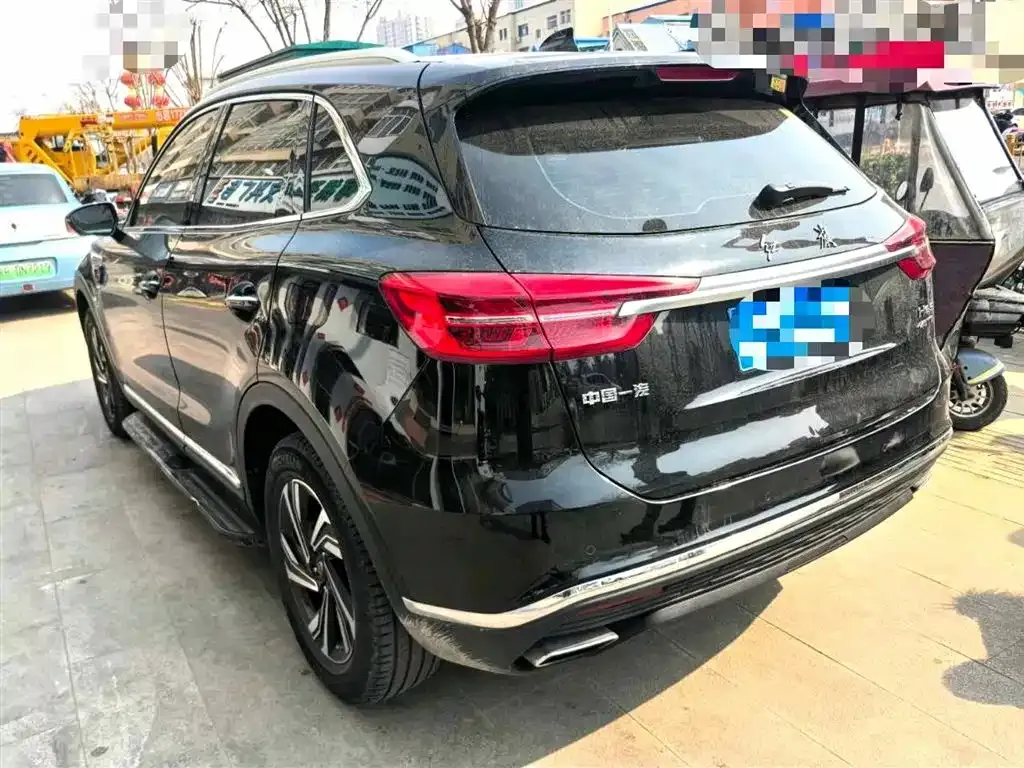 Hongqi HS5 — фото 5