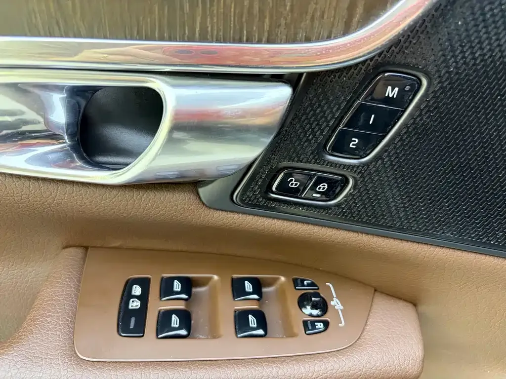 Volvo V90 2021 из CN, фото 10