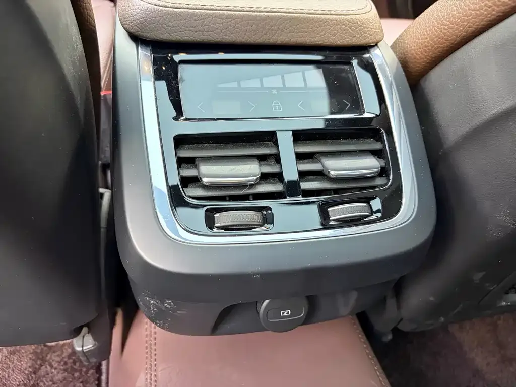 Volvo V90 2021 из CN, фото 6