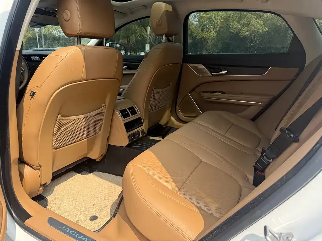 Jaguar XFL 2024 из CN, фото 4
