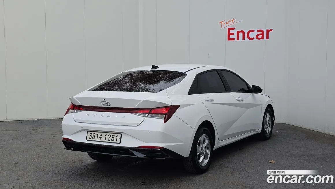 Hyundai AVANTE — фото 2