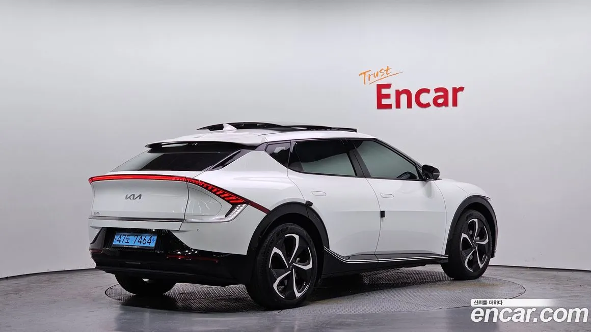 Kia EV6 — фото 9