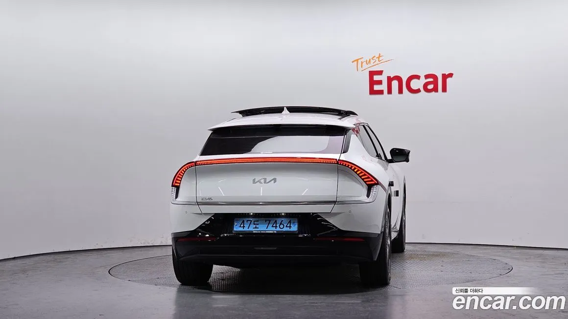 Kia EV6 — фото 8