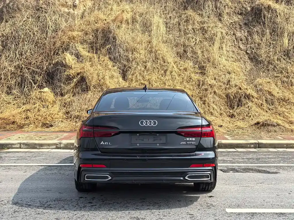 Audi A6L 2021 из CN, фото 9